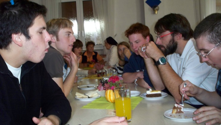 Hungermarsch 2008 -  Fabian Liebel, Anja Lhrer, Christian Liebel, Franziska Fischer fr Messdiener Leimersheim